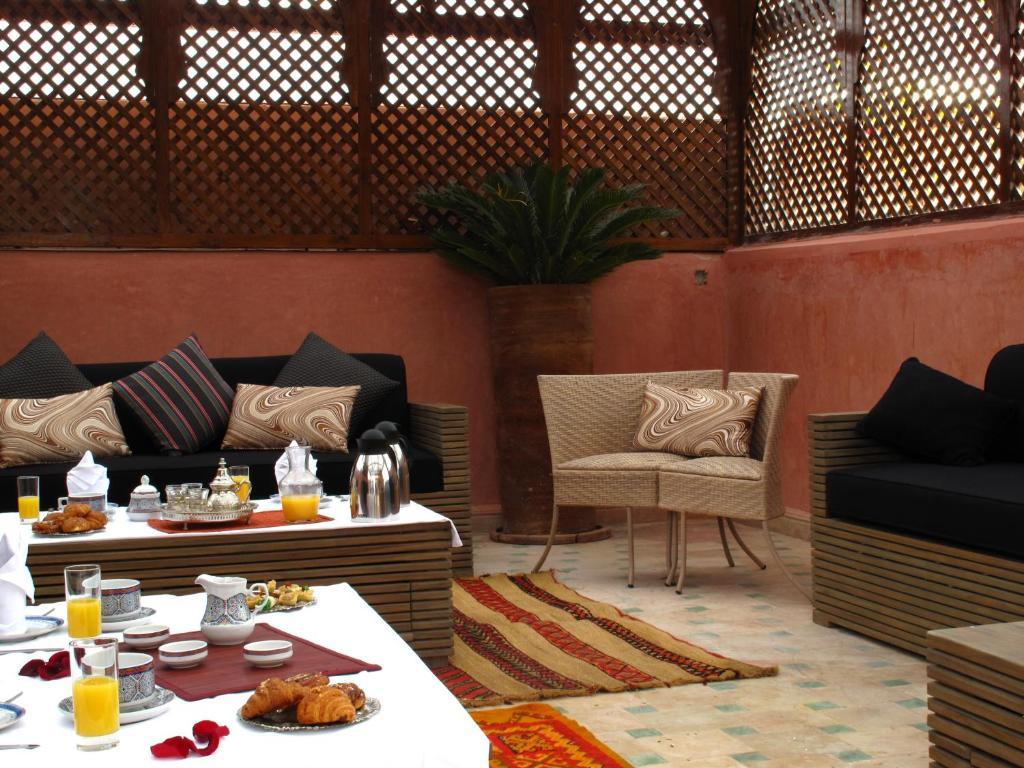 Riad Le Perroquet Bleu Suites & Spa Marrakesh Esterno foto